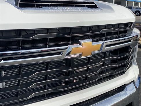 New 2026 Chevrolet Silverado 3500 LT w/ Convenience Package image 32