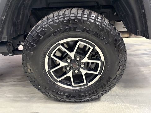 Used 2025 Jeep Gladiator Rubicon image 24