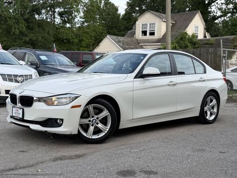 Used 2013 BMW 328i Sedan RWD image 2