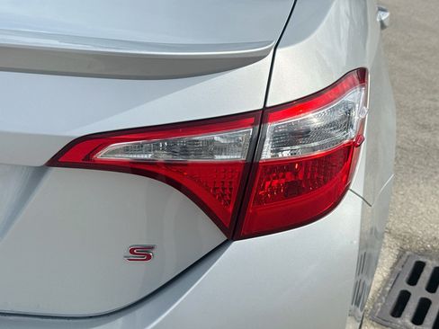 Used 2016 Toyota Corolla S FWD image 27