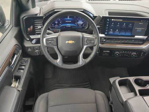 Used 2025 Chevrolet Silverado 1500 LT image 15