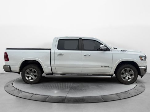 Used 2019 RAM 1500 Laramie AWD/4WD image 2