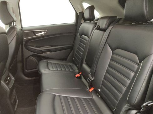 Used 2023 Ford Edge SEL image 18