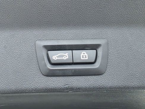 Used 2021 BMW X3 sDrive30i w/ M Sport Package image 28