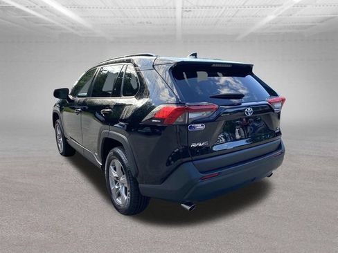 Used 2022 Toyota RAV4 LE AWD/4WD image 23