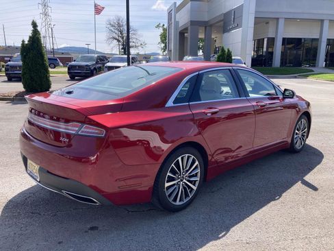 Used 2017 Lincoln MKZ Premiere FWD image 3