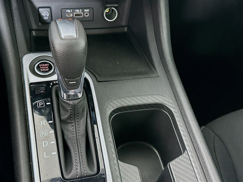 Used 2024 Nissan Sentra SV FWD image 23