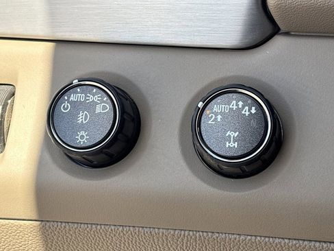 Used 2019 GMC Yukon SLT image 31