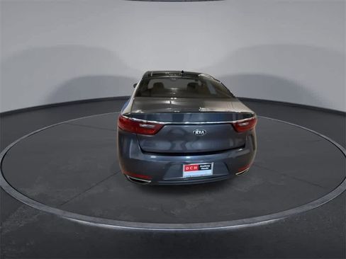 Used 2018 Kia Cadenza Technology image 7