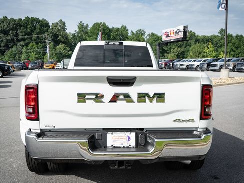 New 2026 RAM 3500 Tradesman AWD/4WD image 8