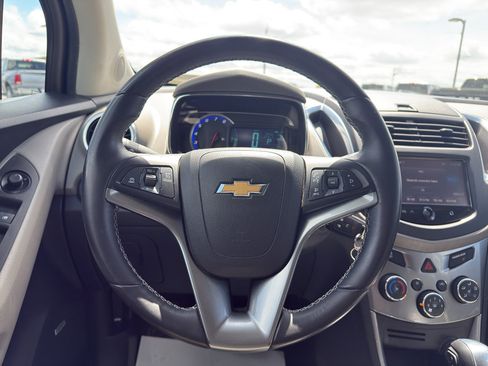 Used 2015 Chevrolet Trax LTZ AWD/4WD image 14