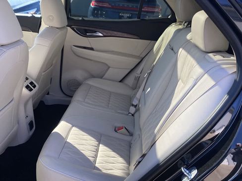 Used 2022 Buick Envision Avenir w/ Technology Package II image 17