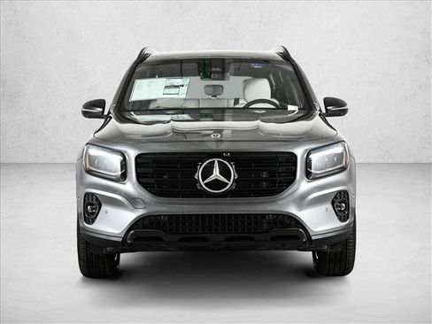 New 2026 Mercedes-Benz GLB 250 4MATIC image 2