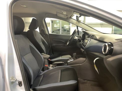 Used 2025 Nissan Versa SV w/ Trunk Package FWD image 14