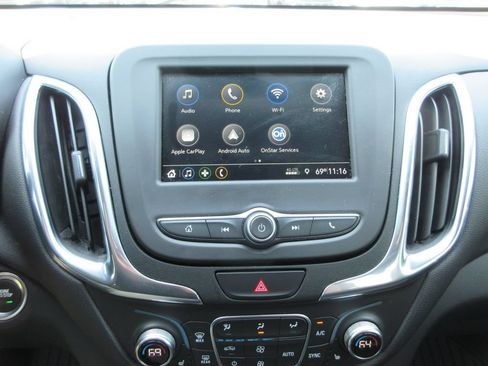 Used 2019 Chevrolet Equinox LT w/ Driver Convenience Package FWD image 29