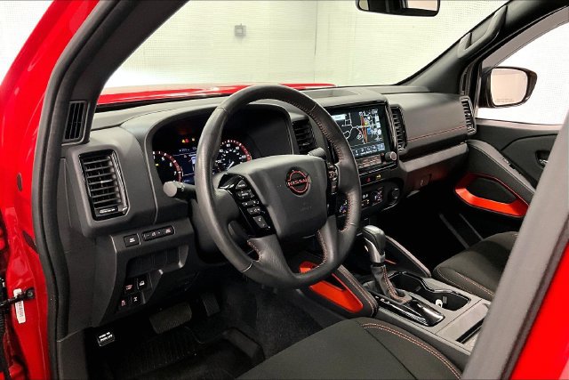 Used 2024 Nissan Frontier PRO-4X w/ Off-Road Protection Package AWD/4WD image 16