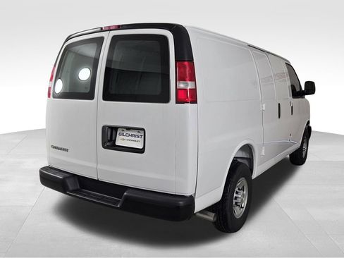 New 2026 Chevrolet Express 2500 w/ Communications Package RWD image 7