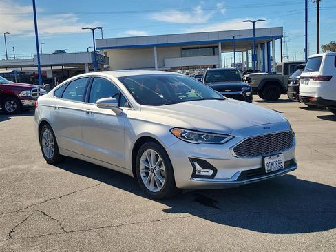 Used 2019 Ford Fusion Energi Titanium image 27