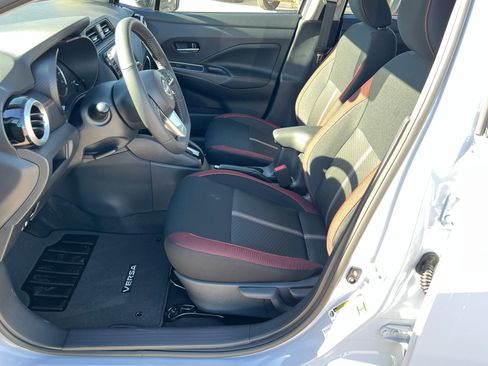 New 2025 Nissan Versa SR w/ Trunk Package image 17