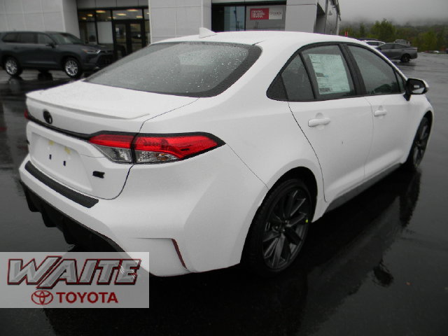 New 2027 Toyota Corolla SE FWD image 2