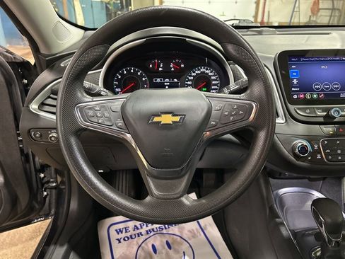 Used 2023 Chevrolet Malibu LT FWD image 25