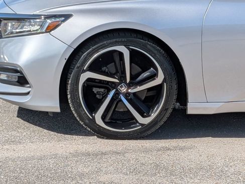 Used 2019 Honda Accord Sport image 11