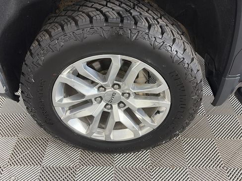 Used 2019 GMC Sierra 1500 SLT w/ SLT Premium Package AWD/4WD image 8