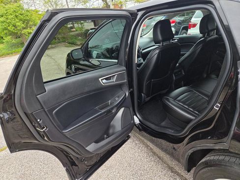 Used 2022 Ford Edge SEL AWD/4WD image 11