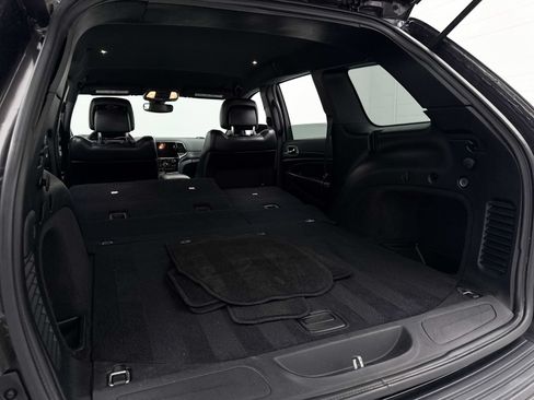 Used 2019 Jeep Grand Cherokee Altitude RWD image 28