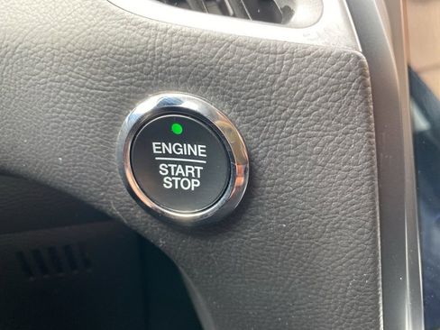 Used 2023 Ford Edge Titanium image 36