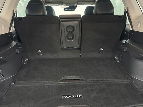 Used 2018 Nissan Rogue SL w/ Premium Package AWD/4WD image 30