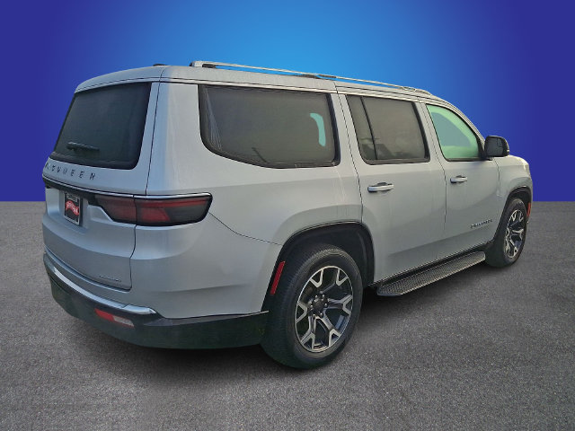 Used 2024 Jeep Wagoneer Series III AWD/4WD image 4