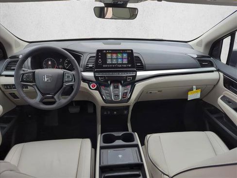 New 2026 Honda Odyssey Touring image 15