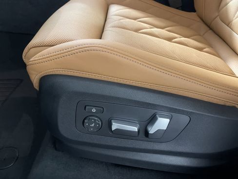 Certified 2024 BMW X5 xDrive50e w/ M Sport Package image 10