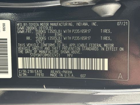 Used 2021 Toyota Sienna XLE image 30