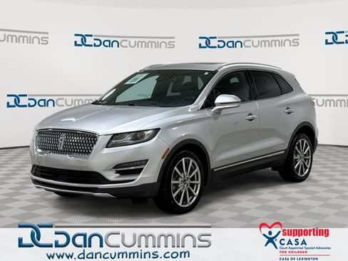 Used 2019 Lincoln MKC Reserve w/ MKC Technology Package FWD image 1