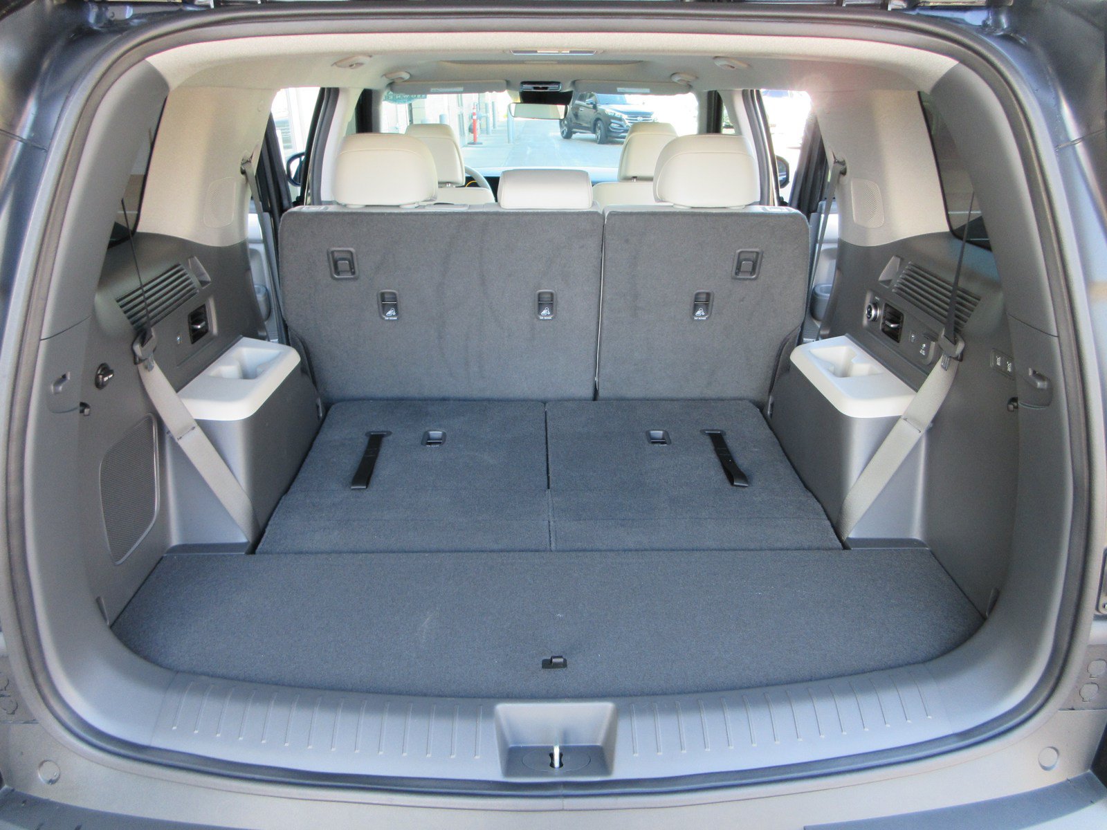 Used 2024 Hyundai Santa Fe Limited AWD/4WD image 57
