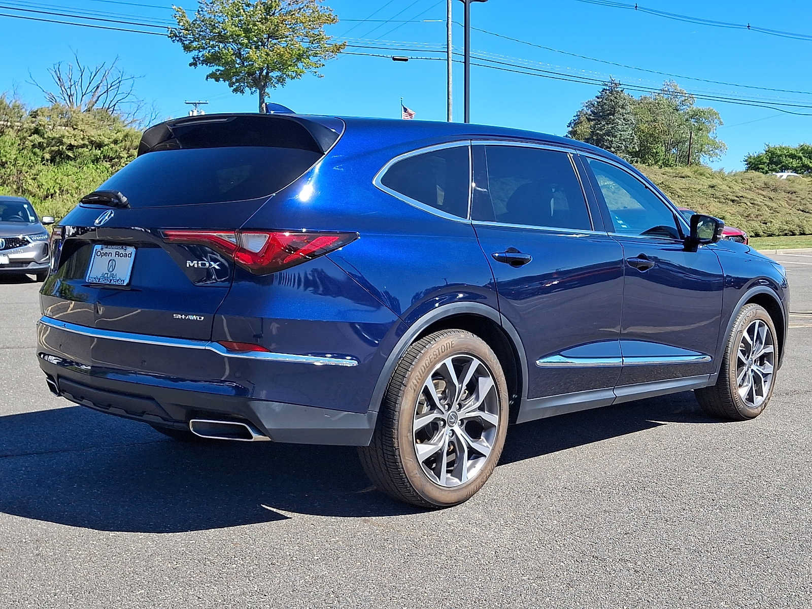 Certified 2024 Acura MDX w/ Technology Package AWD/4WD image 6