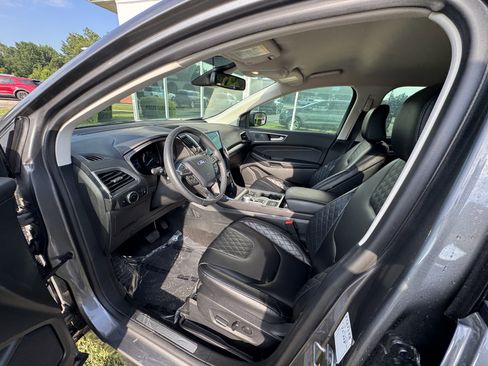 Used 2024 Ford Edge Titanium image 7