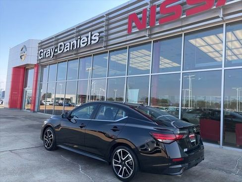 Certified 2025 Nissan Sentra SR image 2