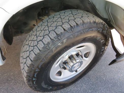 Used 2019 Chevrolet Express 3500 LT w/ LT Preferred Equipment Group image 12