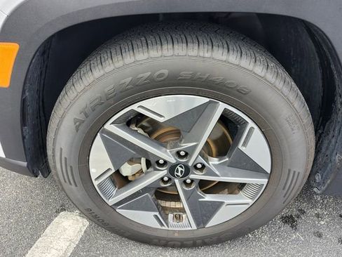 Used 2025 Hyundai Tucson SEL FWD image 17