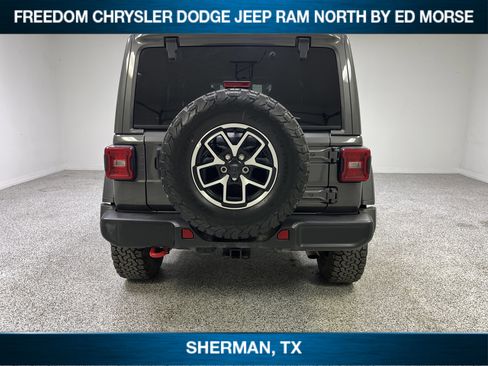 Used 2025 Jeep Wrangler Unlimited Rubicon image 5