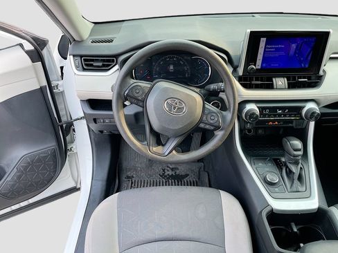 Used 2024 Toyota RAV4 XLE AWD/4WD image 21