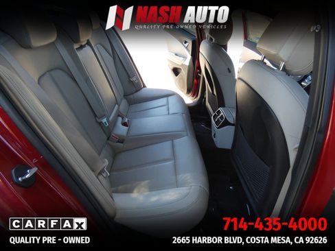 Used 2022 Genesis G70 2.0T RWD image 31
