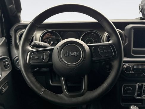 Used 2021 Jeep Wrangler Unlimited Sport AWD/4WD image 12