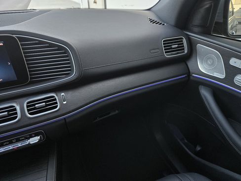 Used 2024 Mercedes-Benz GLS 450 4MATIC image 22