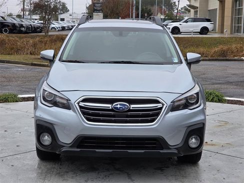 Used 2019 Subaru Outback 2.5i Limited image 2