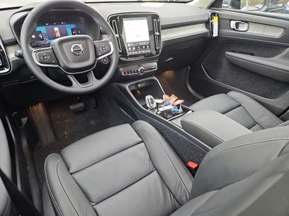 New 2026 Volvo XC40 B5 Plus w/ Protection Package Premier