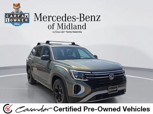 Used 2024 Volkswagen Atlas Peak Edition SE AWD/4WD image 1